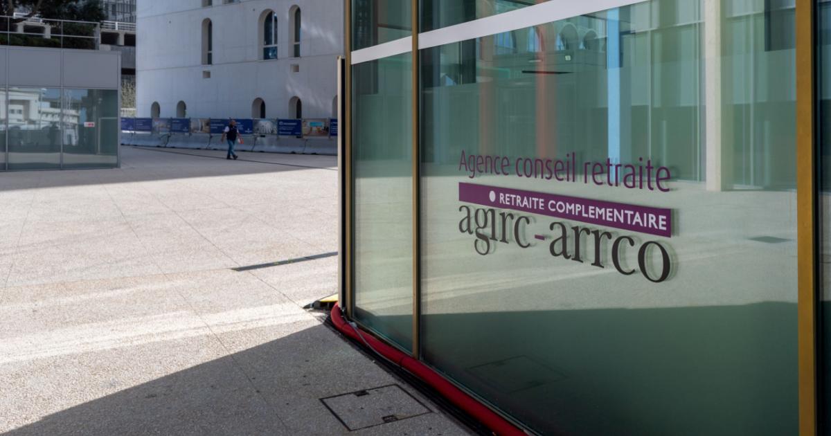 Excédents de l’Agirc-Arrco : l'occasion de baisser les sur-cotisations retraite du privé !