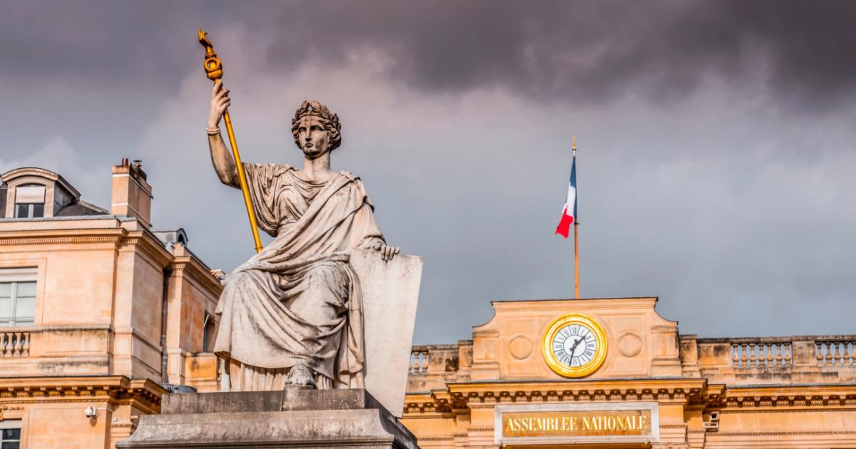 Loi Climat : la loi la plus ch&egrave;re en normes de la R&eacute;publique ?